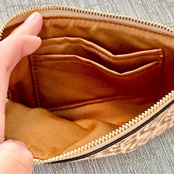 COACH Corner Zip Wristlet With Coach Monongram Print NEW!! - Picture 4 of 6